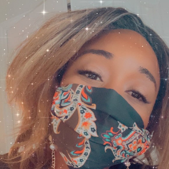 Meet your Posher, Sherry Lola Quadri - Picture 7 of 16